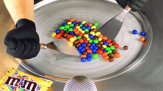 ASMR - m&m's Ice Cream Rolls | oddly satisfying binaural Tingles & Triggers - tapping & scratching