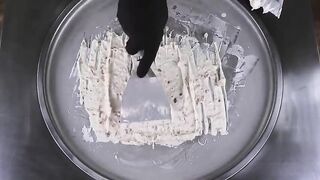 Satisfying ASMR Ice Cream Rolls with Lotte Koala Cookies - Koalas March mukbang | ロッテ コアラのマーチ | 먹방