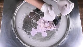 Pink KitKat Sakura - ASMR / funny Sakura Sake Bar Ice Cream Rolls | Mukbang Flavor Sweets Candy Bar