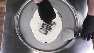 TimTam Ice Cream Rolls | how to make biscuit ice cream with Arnotts Tim Tam Chocolate Cookies | ASMR