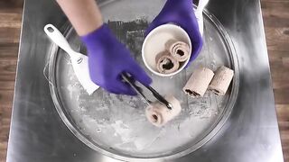 pop Tarts Chocolate Chip Ice Cream Rolls | Fried Thai rolled ice cream roll - Satisfying Food ASMR