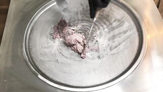 Oreo Strawberry Cheesecake - Ice Cream Rolls | Fried Thai rolled ice cream roll with Oreo Cookies