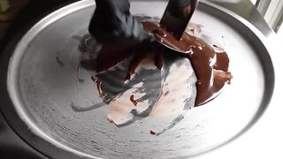 Ice Cream Rolls | Banana and Chocolate / Fried Thai rolled ice cream roll by Curl de la Crème / ASMR