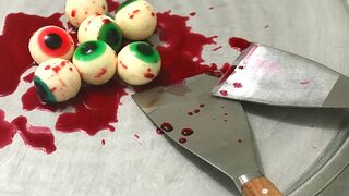Halloween bloody Eyes Salad | scary & creepy Halloween Dessert - DON´T EAT IT !!