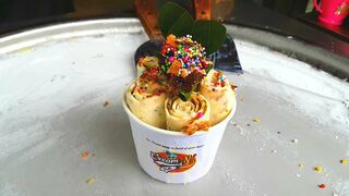 Street Food India | Ice Cream Rolls | Banaras Paan / Fried Thai rolled ice cream roll from Thailand