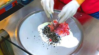 Ice Cream Rolls | Oreo & Strawberry / Fried Ice Cream rolled by SquiRolls in Egypt