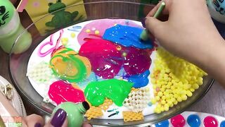 Mixing Makeup and Floam into Glossy Slime | Satisfying Slime Videos #520