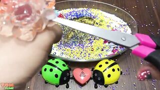 MIXING MAKEUP AND FLOAM INTO FLUFFY SLIME !!! RELAXING SLIME WITH FUNNY BALLOONS ! TOM SLIME