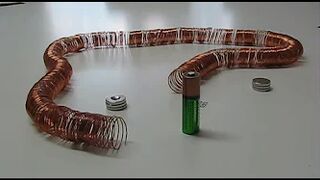 WORLD'S SIMPLEST ELECTRIC TRAIN | Magnetic Games