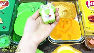 LAYS GREEN vs GOLD! Mixing Random into GLOSSY Slime ! Satisfying Slime Video #1100
