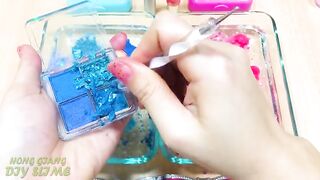 BLUE vs PINK | Mixing Makeup Eyeshadow into Clear Slime | Relaxing Slime Videos #772