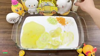 MIXING RANDOM THINGS INTO GLOSSY SLIME || PASTEL YELLOW || RELAXING WITH WONDERFUL SLIME