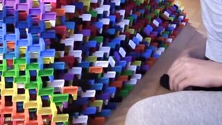 THE WORLD'S LARGEST DOMINO PYRAMID | 20,336 Dominoes